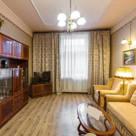 Mover Retro Apartment Liov Exterior foto