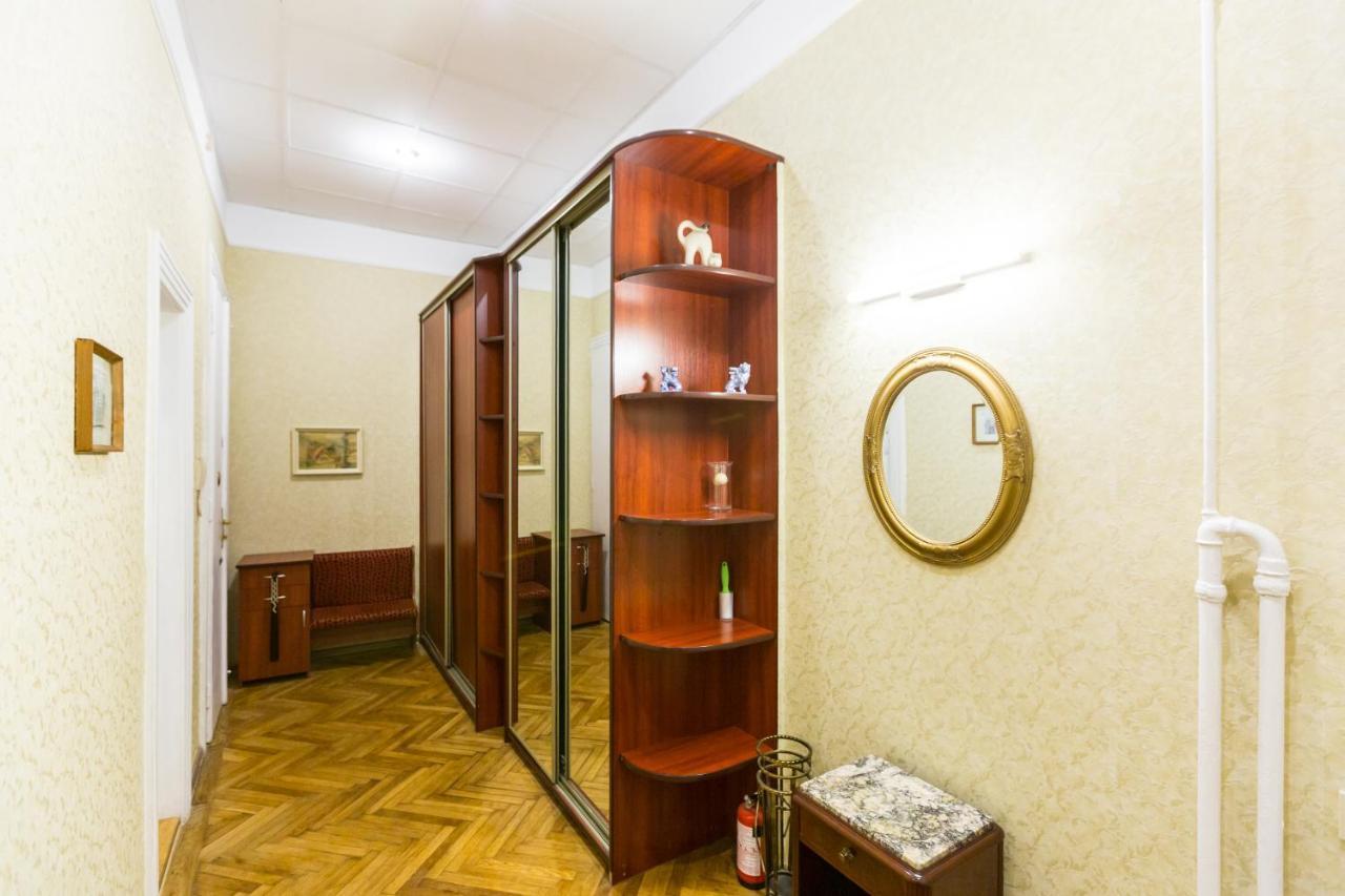 Mover Retro Apartment Liov Exterior foto